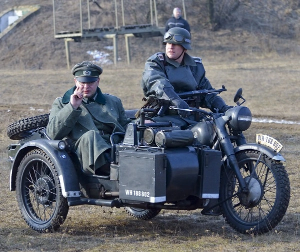 мотоцикл BMW R75